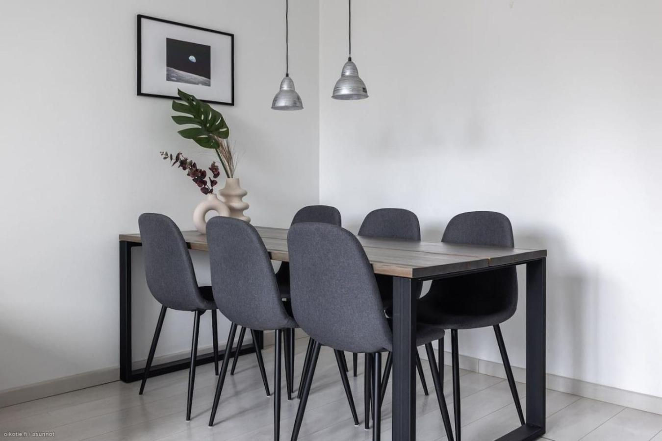 Huoneisto Flat With Essentials, Great Location, Parking *